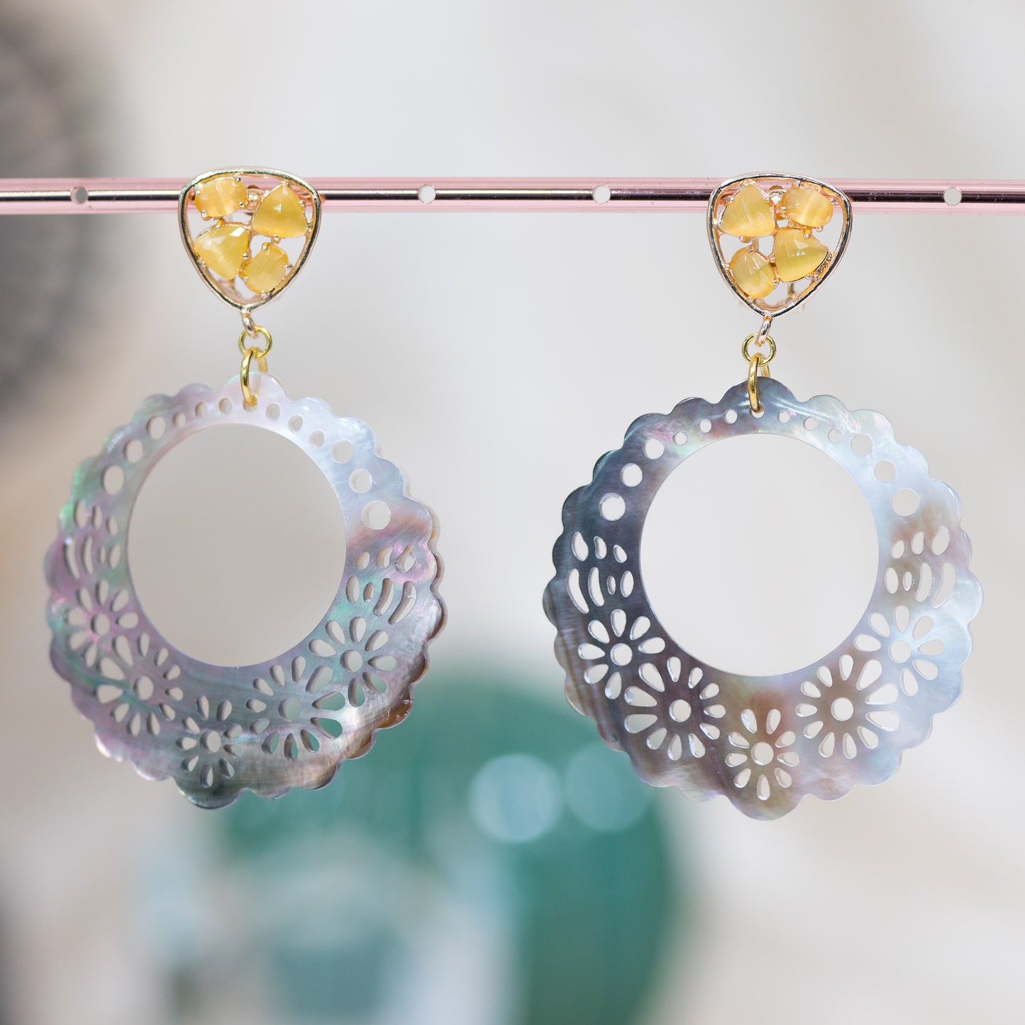 Elegant Bronze Earrings with Cat's Eye and Yellow Mother of Pearl
