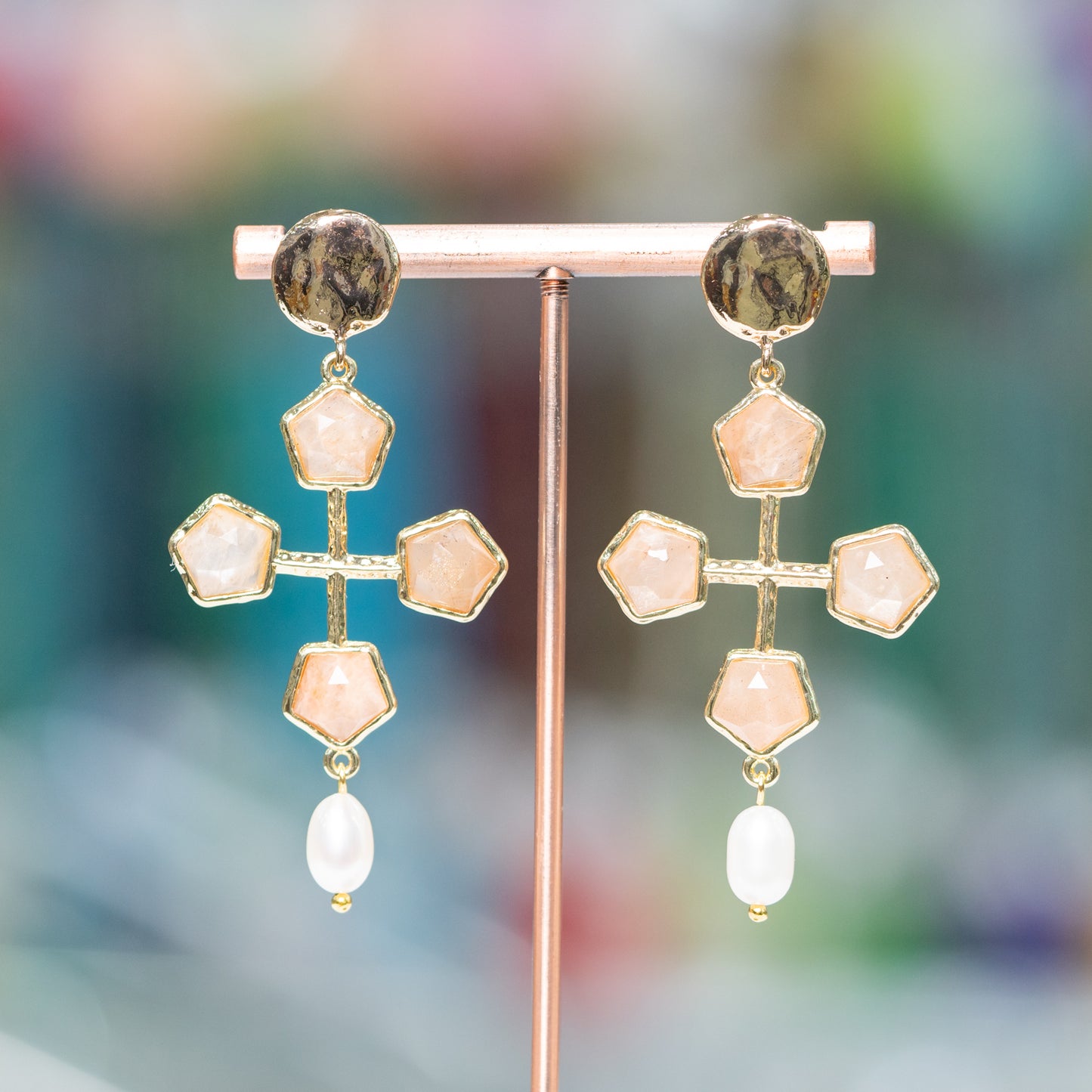 Natural Elegance Earrings: Hammered Bronze, Semi-Precious Stones and River Pearls
