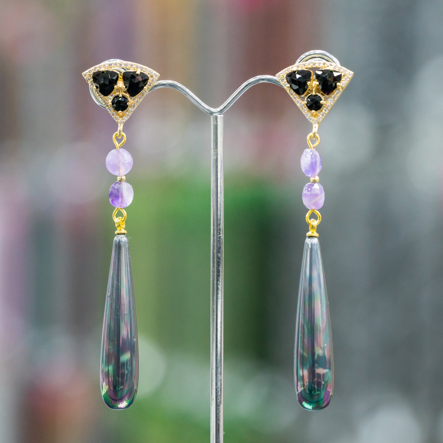 Natural Elegance Earrings: Cat's Eyes and Majorca Pearls