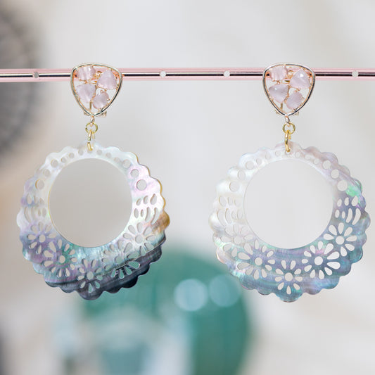 Mediterranean Elegance: Bronze Closed Stud Earrings with Cat's Eye and Powder Mother of Pearl