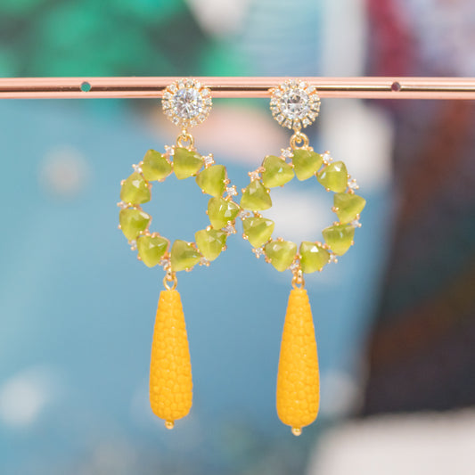 Elegant Bronze Cat's Eye and Resin Drop Earrings - A Touch of Brightness for Every Look