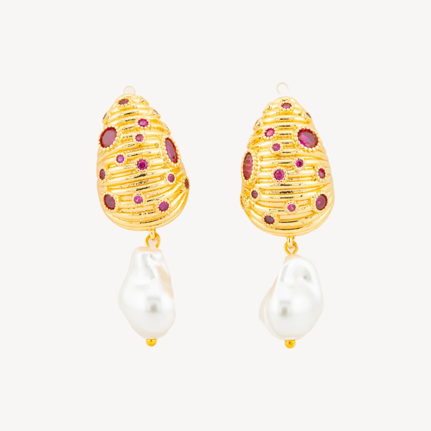 Baroque Elegance Earrings: Bronze Shell with Zirconia and Red Mallorca Pearls