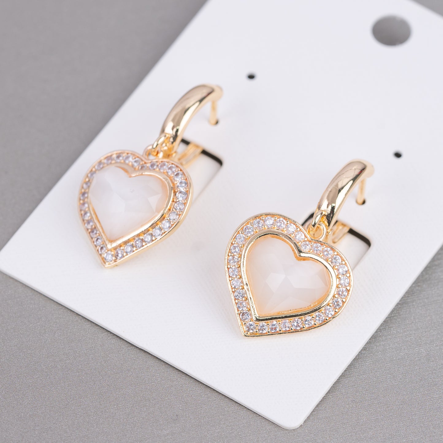 Bronze Closed Stud Earrings With Zirconia And Cat's Eye Heart 18x33mm Gold Plated White Transparent