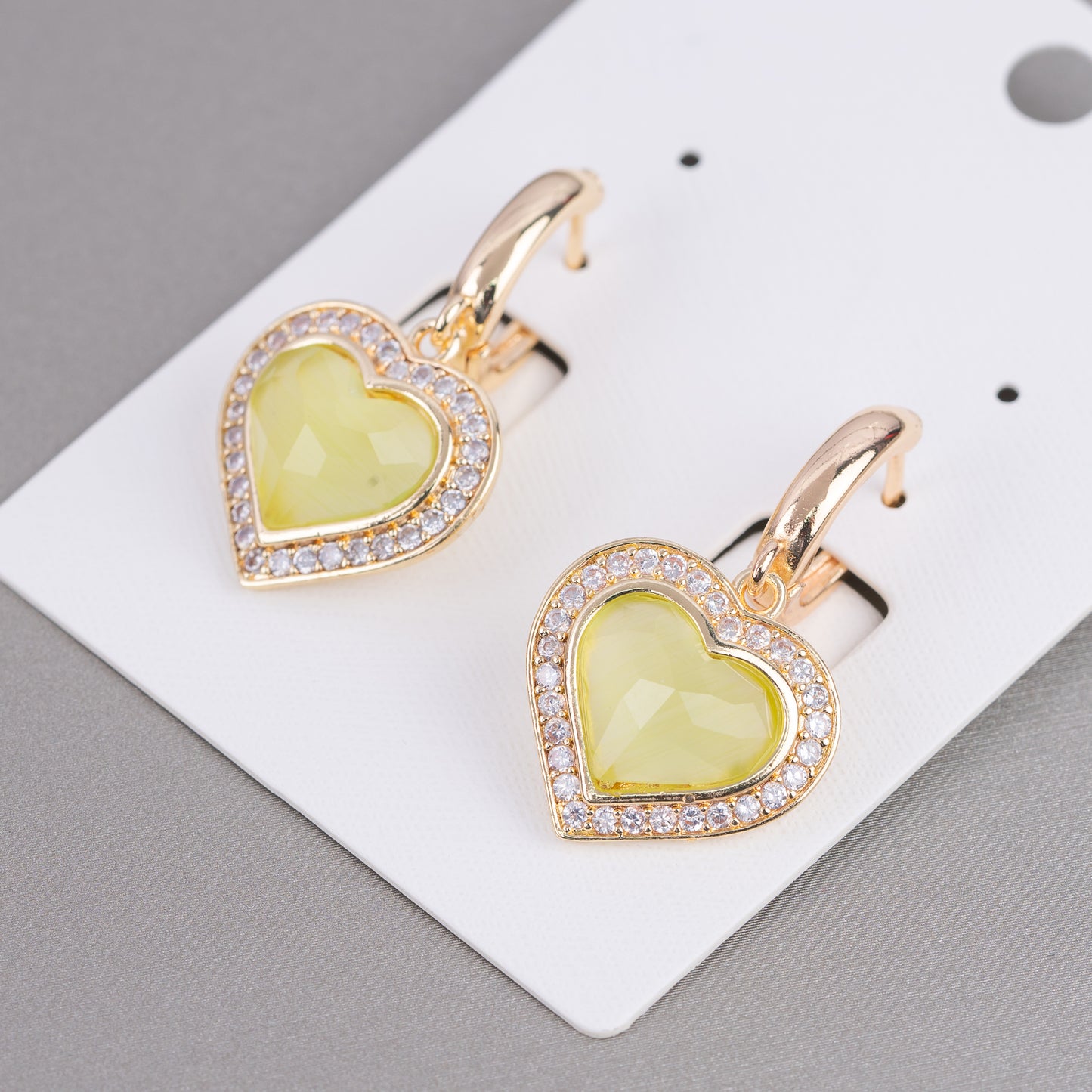 Bronze Closed Stud Earrings With Zirconia And Cat's Eye Heart 18x33mm Lime Gold